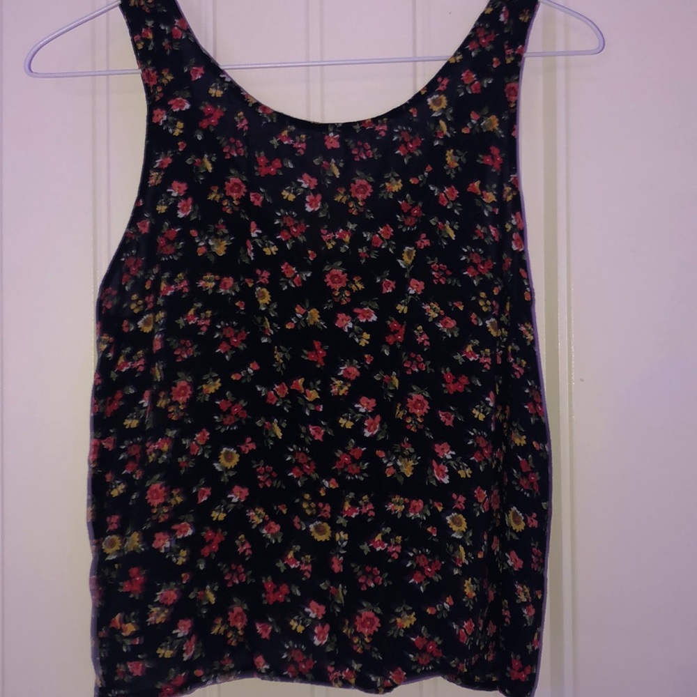 black top w different kinds of flowers